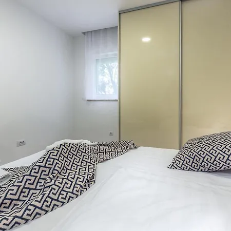 Luxury With Pool 2 Kostrena