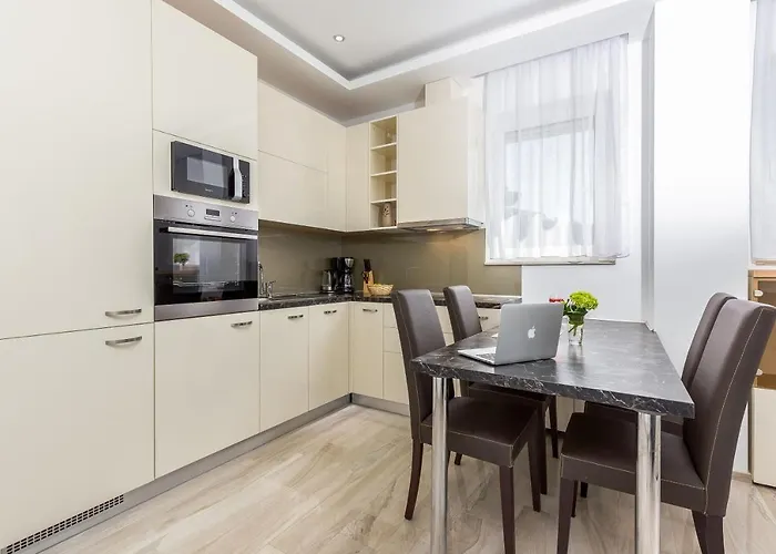 Luxury With Pool 2 Apartamento Kostrena