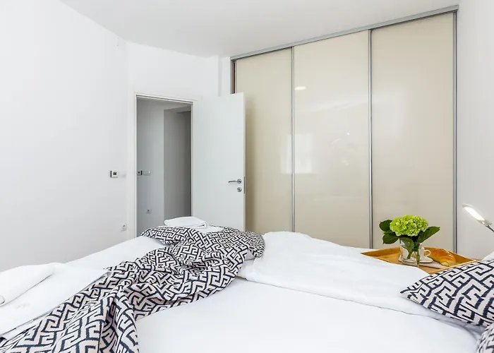 Luxury With Pool 2 Apartamento *
