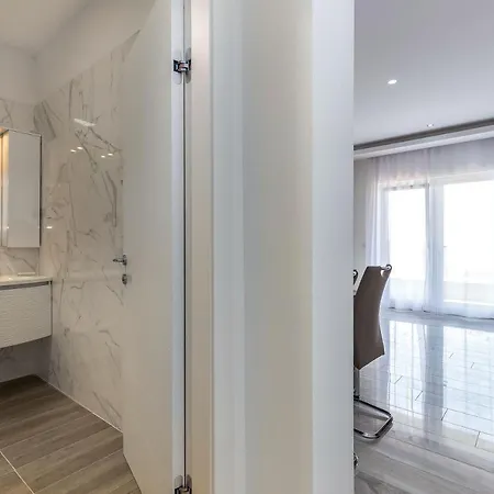 公寓 Luxury With Pool 2 科斯特雷纳