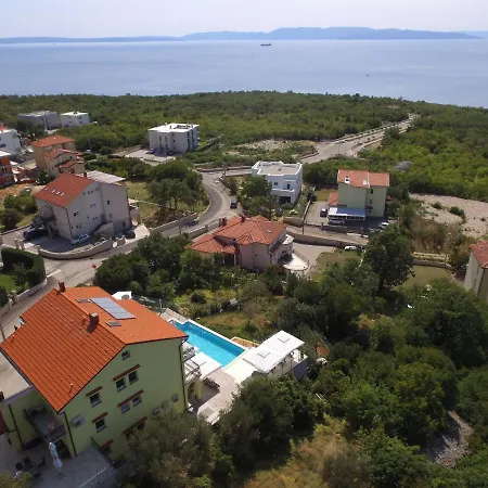 Luxury With Pool 2 Apartment *