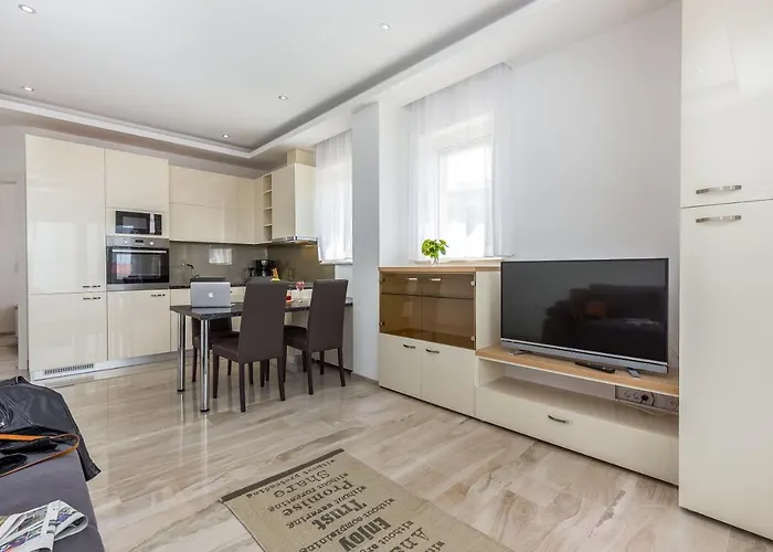 Appartement Luxury With Pool 2 *