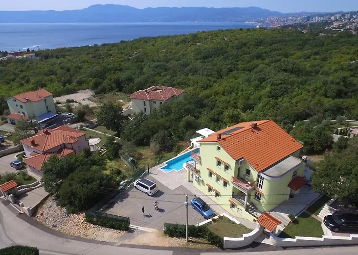 Apartament Luxury With Pool 2