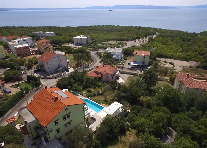 Luxury With Pool 2 Appartamento *